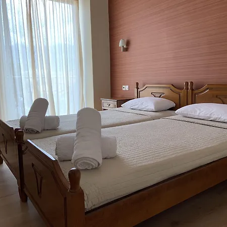 Flisvos Otel 2*