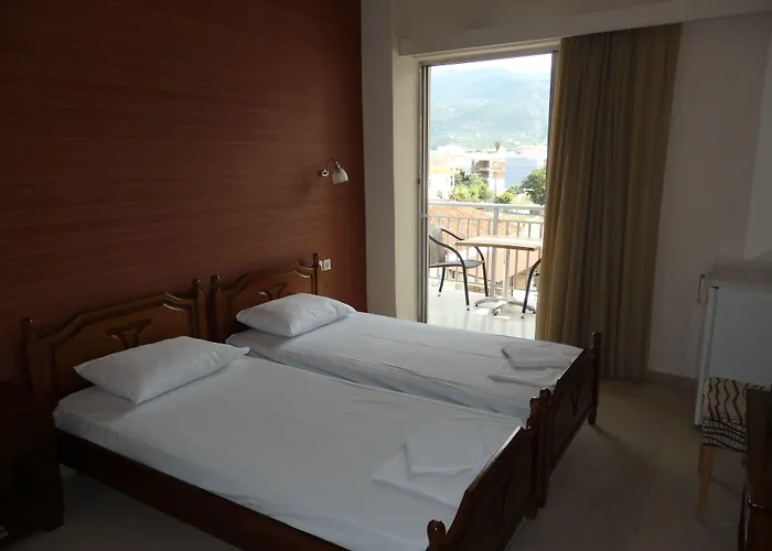 Flisvos Otel