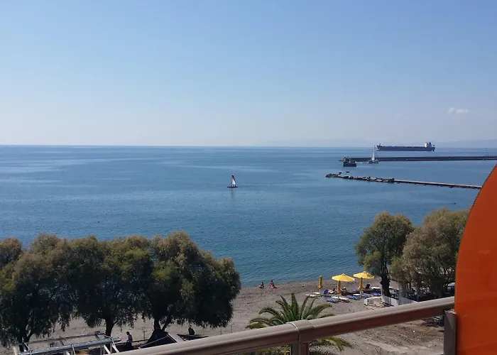 Otel Flisvos