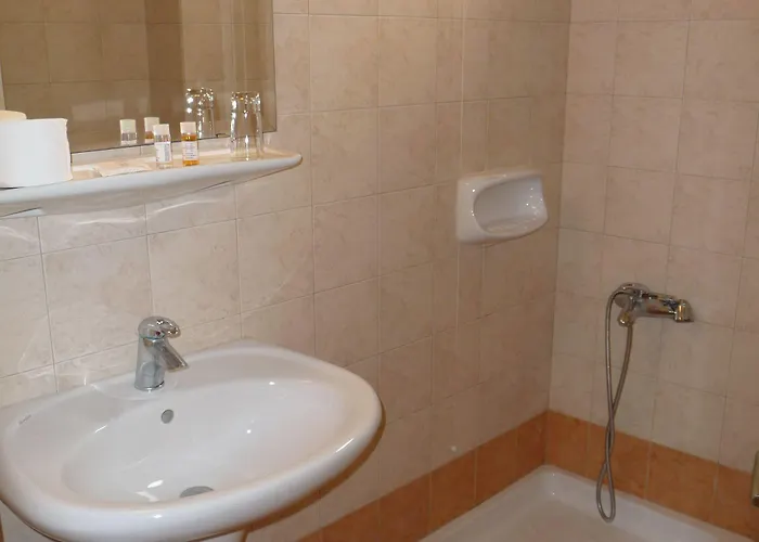 弗斯霍斯酒店 2* 卡拉马塔