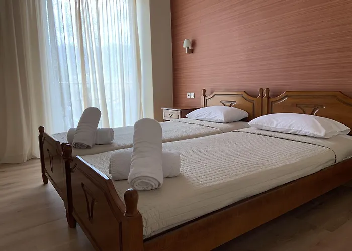 Flisvos Otel 2*